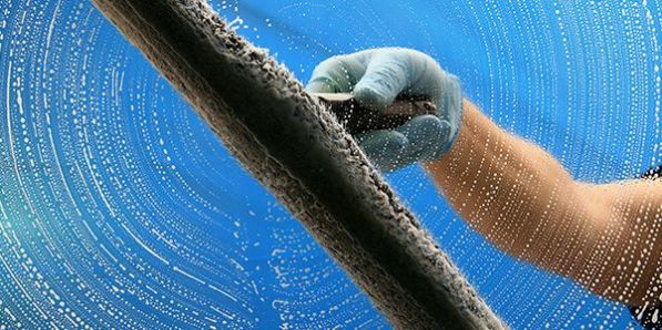 Z rednim vzdrževanjem podaljšate življensko dobo PVC okna.